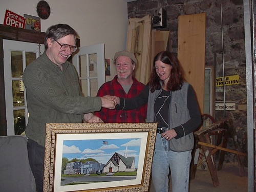 Cliff presenting raffle second prize "St Columba" to Dean & Debby - 11/22/2002 IM003640.jpg