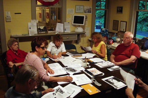 Business meeting: Loretta, Larry, Ronnie, Norma, Debby-Lu, & Fred. July 1, 2009. DSC00787a.jpg