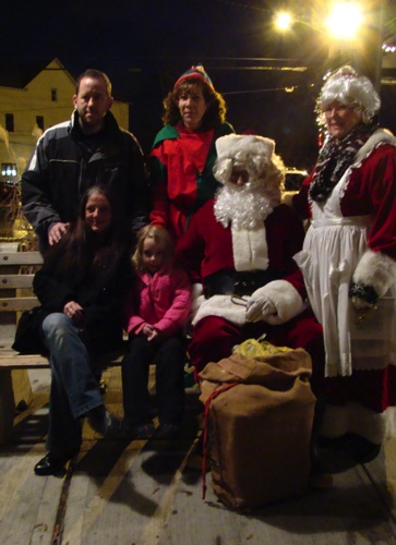Family poses with Santa & his family.  2015-12-06 (Photo by Leslie) DSC05712.jpg