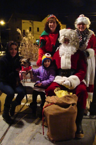 Family poses with North Pole visitors: Santa, Mrs. Claus, Elf Colleen and Paws.  2015-12-06 (Photo by Leslie) DSC05722.jpg